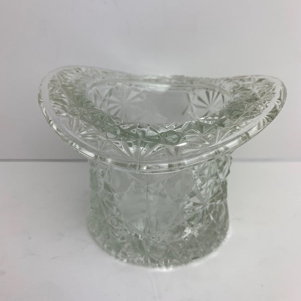 FENTON Vintage Glass Small Hat Buttons and Bows Pattern