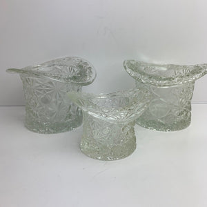 FENTON Vintage Glass Small Hat Buttons and Bows Pattern